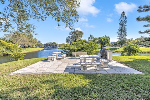 Condominio en venta en Deerfield Beach, Florida, 2 dormitorios, 76.18 m2 № 1994863 - foto 30