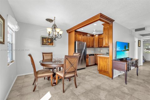 Condominio en venta en Deerfield Beach, Florida, 2 dormitorios, 76.18 m2 № 1994863 - foto 9