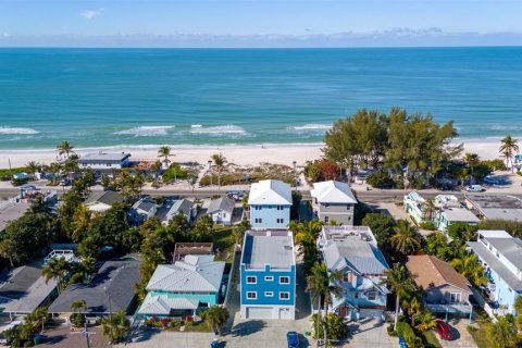 House in Bradenton Beach, Florida 6 bedrooms, 260.13 sq.m. № 932741 - photo 6