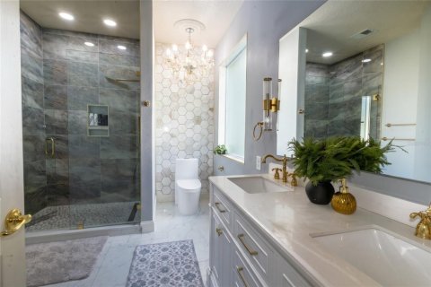 Villa ou maison à vendre à Kissimmee, Floride: 5 chambres, 262.08 m2 № 2420039 - photo 21