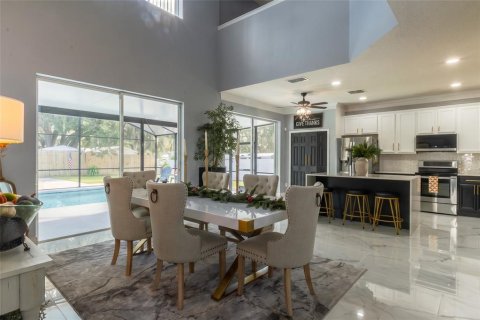 Villa ou maison à vendre à Kissimmee, Floride: 5 chambres, 262.08 m2 № 2420039 - photo 14