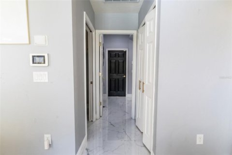 Villa ou maison à vendre à Kissimmee, Floride: 5 chambres, 262.08 m2 № 2420039 - photo 17