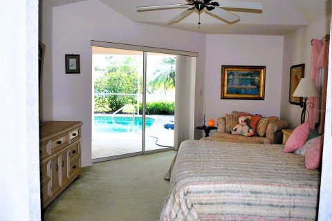 House in Rotonda, Florida 3 bedrooms, 199.18 sq.m. № 1616878 - photo 2