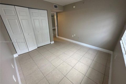 Снять в аренду кондоминиум в Коконат Крик, Флорида 3 спальни, 120.68м2, № 2018058 - фото 4