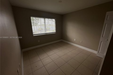 Снять в аренду кондоминиум в Коконат Крик, Флорида 3 спальни, 120.68м2, № 2018058 - фото 5