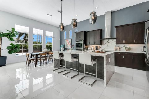 Купить виллу или дом в Дейви, Флорида 5 спален, 375.42м2, № 2430189 - фото 16