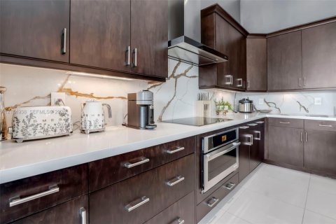 Купить виллу или дом в Дейви, Флорида 5 спален, 375.42м2, № 2430189 - фото 15