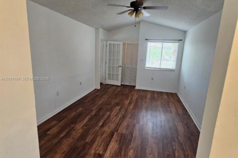 Condo in West Palm Beach, Florida, 3 bedrooms  № 2401350 - photo 20