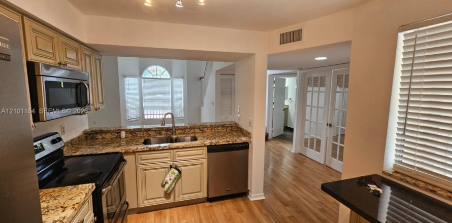 Condo in West Palm Beach, Florida, 3 bedrooms  № 2401350