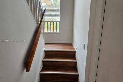 Condo in West Palm Beach, Florida, 3 bedrooms  № 2401350 - photo 17