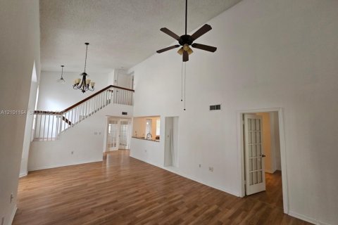 Condo in West Palm Beach, Florida, 3 bedrooms  № 2401350 - photo 7