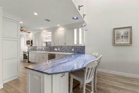 Condo in Longboat Key, Florida, 2 bedrooms  № 1587594 - photo 5