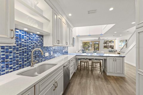Condo in Longboat Key, Florida, 2 bedrooms  № 1587594 - photo 12