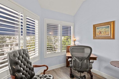 Condo in Longboat Key, Florida, 2 bedrooms  № 1587594 - photo 30
