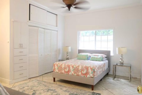 Villa ou maison à louer à Miami, Floride: 5 chambres, 399.94 m2 № 2252787 - photo 23