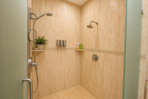 Villa ou maison à louer à Miami, Floride: 5 chambres, 399.94 m2 № 2252787 - photo 29