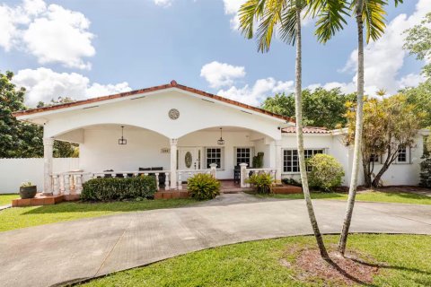 Villa ou maison à louer à Miami, Floride: 5 chambres, 399.94 m2 № 2252787 - photo 16