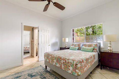 Villa ou maison à louer à Miami, Floride: 5 chambres, 399.94 m2 № 2252787 - photo 21