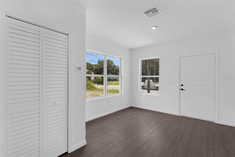 House in Sanford, Florida 3 bedrooms, 111.48 sq.m. № 1855418 - photo 7