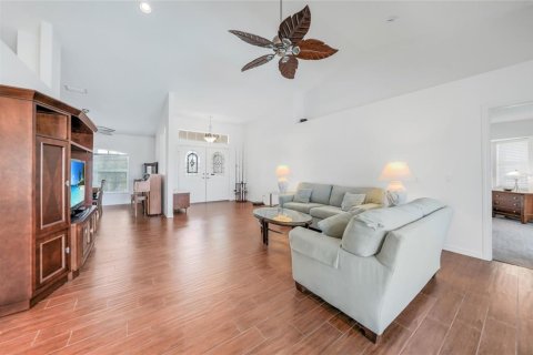 House in Port Charlotte, Florida 3 bedrooms, 168.9 sq.m. № 1591036 - photo 6