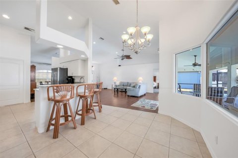 House in Port Charlotte, Florida 3 bedrooms, 168.9 sq.m. № 1591036 - photo 14