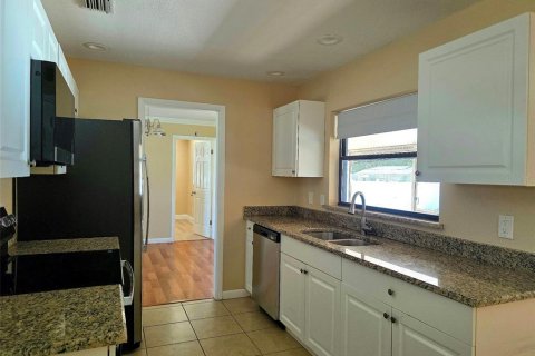 Villa ou maison à louer à Altamonte Springs, Floride: 3 chambres, 151.06 m2 № 2415188 - photo 7