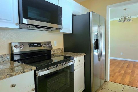 Villa ou maison à louer à Altamonte Springs, Floride: 3 chambres, 151.06 m2 № 2415188 - photo 6