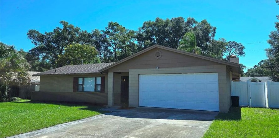 Villa ou maison à Altamonte Springs, Floride 3 chambres, 151.06 m2 № 2415188
