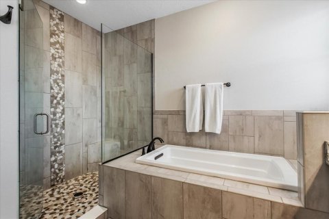 Townhouse in LAKESHORE in Winter Garden, Florida 3 bedrooms, 190.64 sq.m. № 2227820 - photo 24