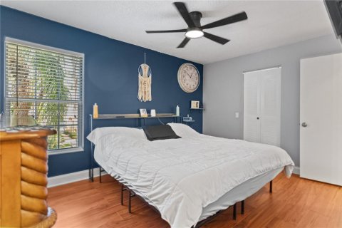 Купить кондоминиум в Хайполюксо, Флорида 3 спальни, 110.46м2, № 2048772 - фото 21