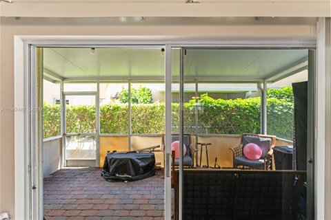 Купить кондоминиум в Хайполюксо, Флорида 3 спальни, 110.46м2, № 2048772 - фото 15