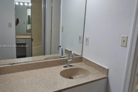 Copropriété à vendre à West Palm Beach, Floride: 3 chambres, 140.28 m2 № 1947533 - photo 13