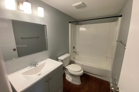 Condominio en alquiler en Pompano Beach, Florida, 2 dormitorios, 83.61 m2 № 2056679 - foto 6