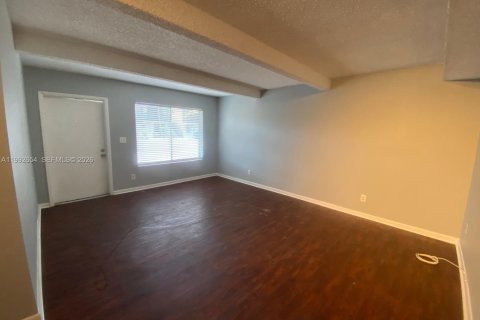 Condominio en alquiler en Pompano Beach, Florida, 2 dormitorios, 83.61 m2 № 2056679 - foto 2