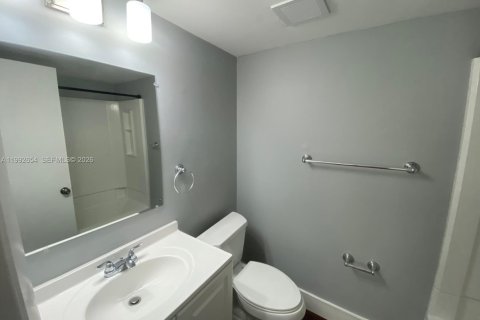 Condominio en alquiler en Pompano Beach, Florida, 2 dormitorios, 83.61 m2 № 2056679 - foto 9