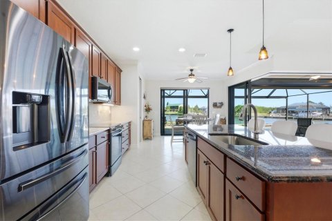Villa ou maison à vendre à Port Charlotte, Floride: 3 chambres, 204.48 m2 № 2211087 - photo 21