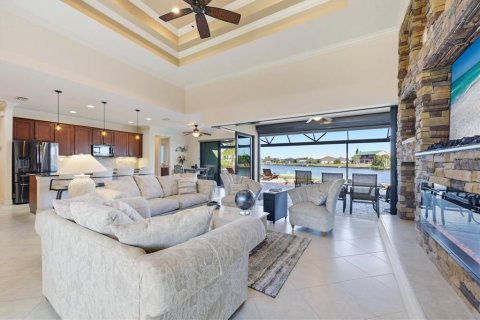 Villa ou maison à vendre à Port Charlotte, Floride: 3 chambres, 204.48 m2 № 2211087 - photo 11