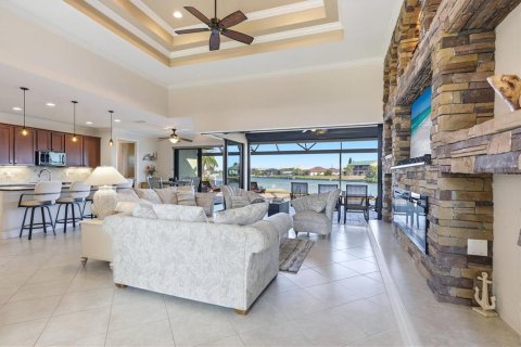 Villa ou maison à vendre à Port Charlotte, Floride: 3 chambres, 204.48 m2 № 2211087 - photo 10