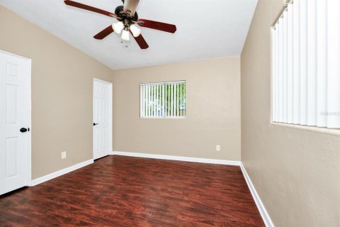 House in Orlando, Florida 3 bedrooms, 97.55 sq.m. № 1721419 - photo 19