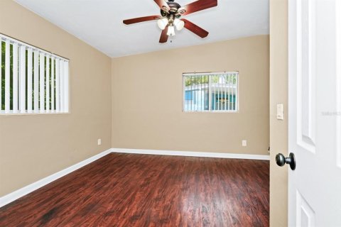 House in Orlando, Florida 3 bedrooms, 97.55 sq.m. № 1721419 - photo 21