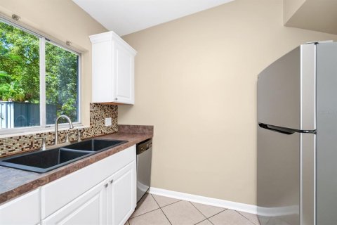 House in Orlando, Florida 3 bedrooms, 97.55 sq.m. № 1721419 - photo 16