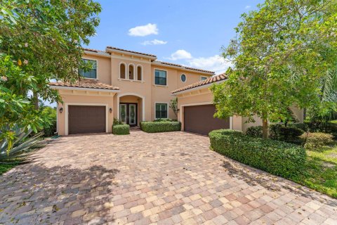 Villa ou maison à Palm City, Floride 5 chambres, 335.47 m2 № 2388404