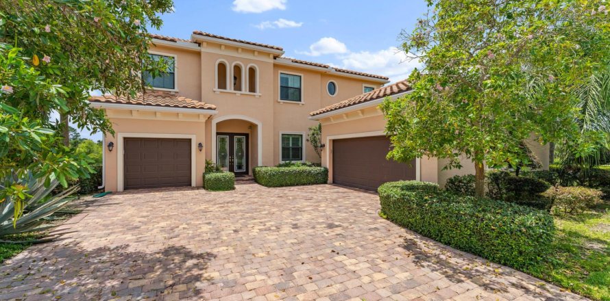 Villa ou maison à Palm City, Floride 5 chambres, 335.47 m2 № 2388404
