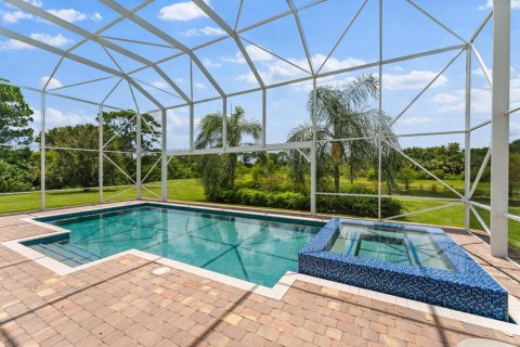 Villa ou maison à louer à Palm City, Floride: 5 chambres, 335.47 m2 № 2388404 - photo 2