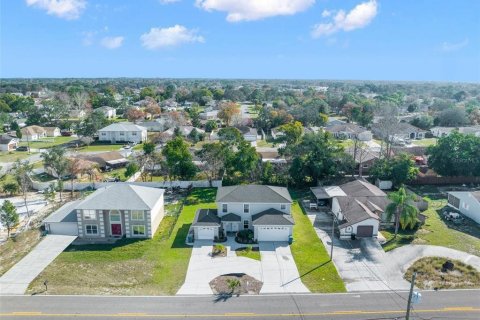 House in Spring Hill, Florida 3 bedrooms, 178.37 sq.m. № 1900405 - photo 2