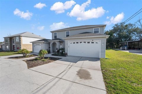 House in Spring Hill, Florida 3 bedrooms, 178.37 sq.m. № 1900405 - photo 9