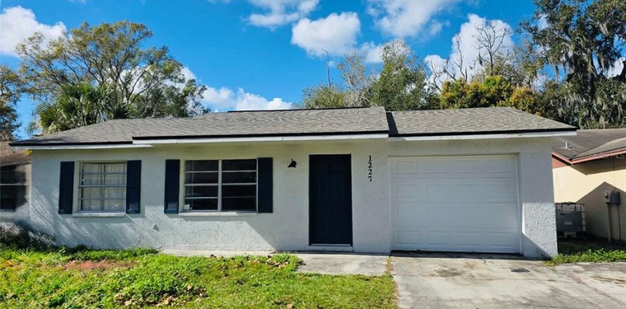 Villa ou maison à Lakeland, Floride 3 chambres, 100.8 m2 № 2131946