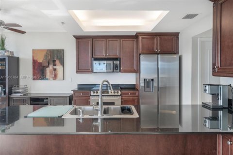 Condominio en venta en Hallandale Beach, Florida, 2 dormitorios, 184.32 m2 № 2045754 - foto 10