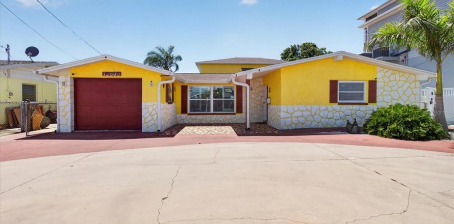 Villa ou maison à Hudson, Floride 4 chambres, 228.63 m2 № 2152237