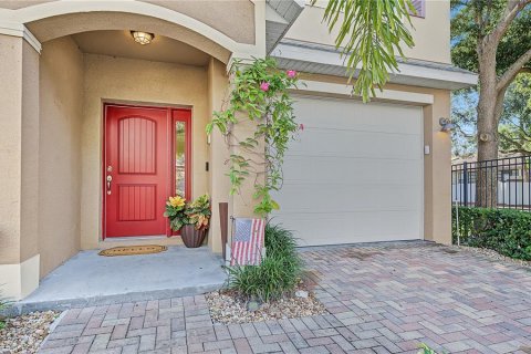Touwnhouse à vendre à Tarpon Springs, Floride: 3 chambres, 169.83 m2 № 2418996 - photo 3